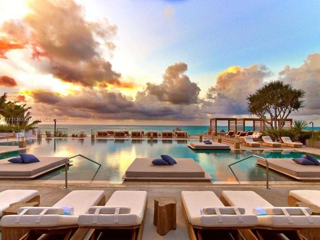 Small Image of 2301 COLLINS AVE #329, Miami Beach Number 24