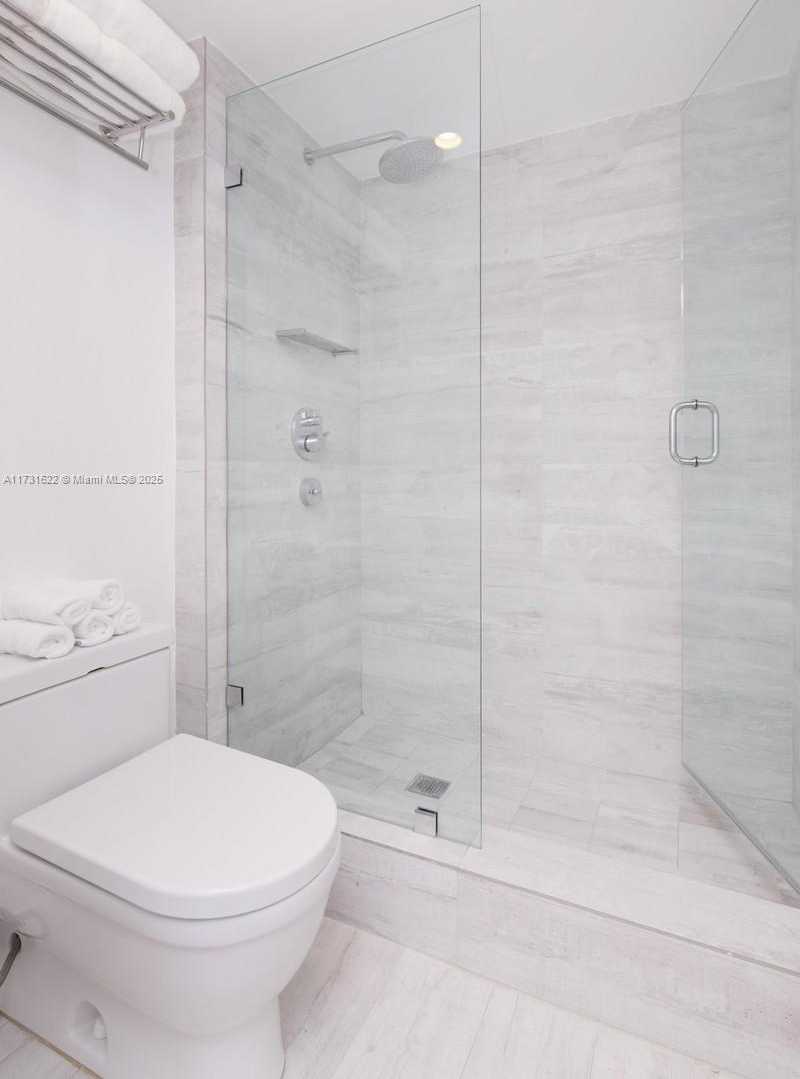 Small Image of 2301 COLLINS AVE #428, Miami Beach Number 16
