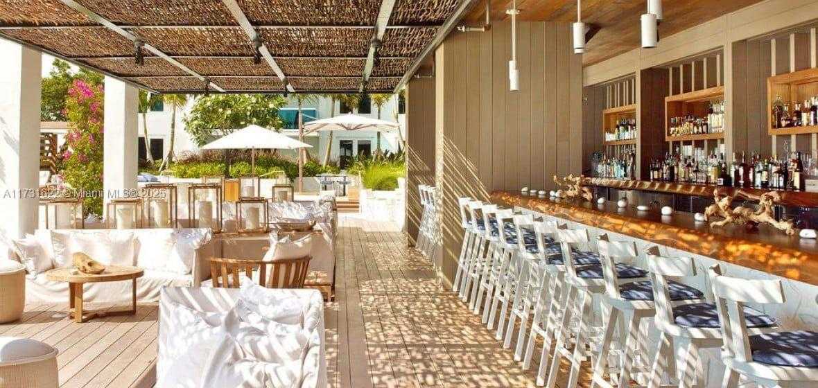 Small Image of 2301 COLLINS AVE #428, Miami Beach Number 20