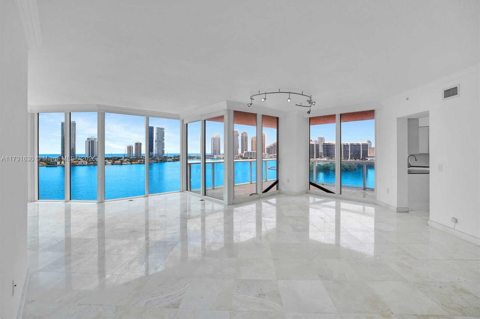 Small Image of 3370 HIDDEN BAY DR #1208, Aventura Number 10