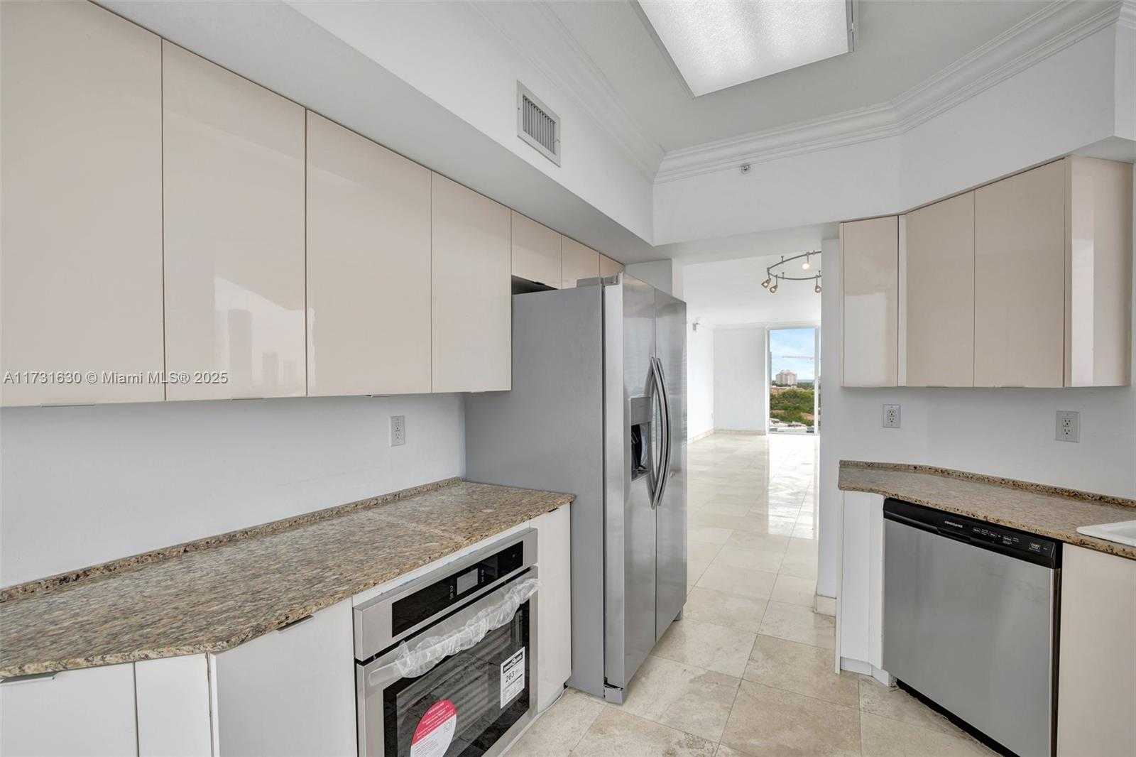 Small Image of 3370 HIDDEN BAY DR #1208, Aventura Number 20