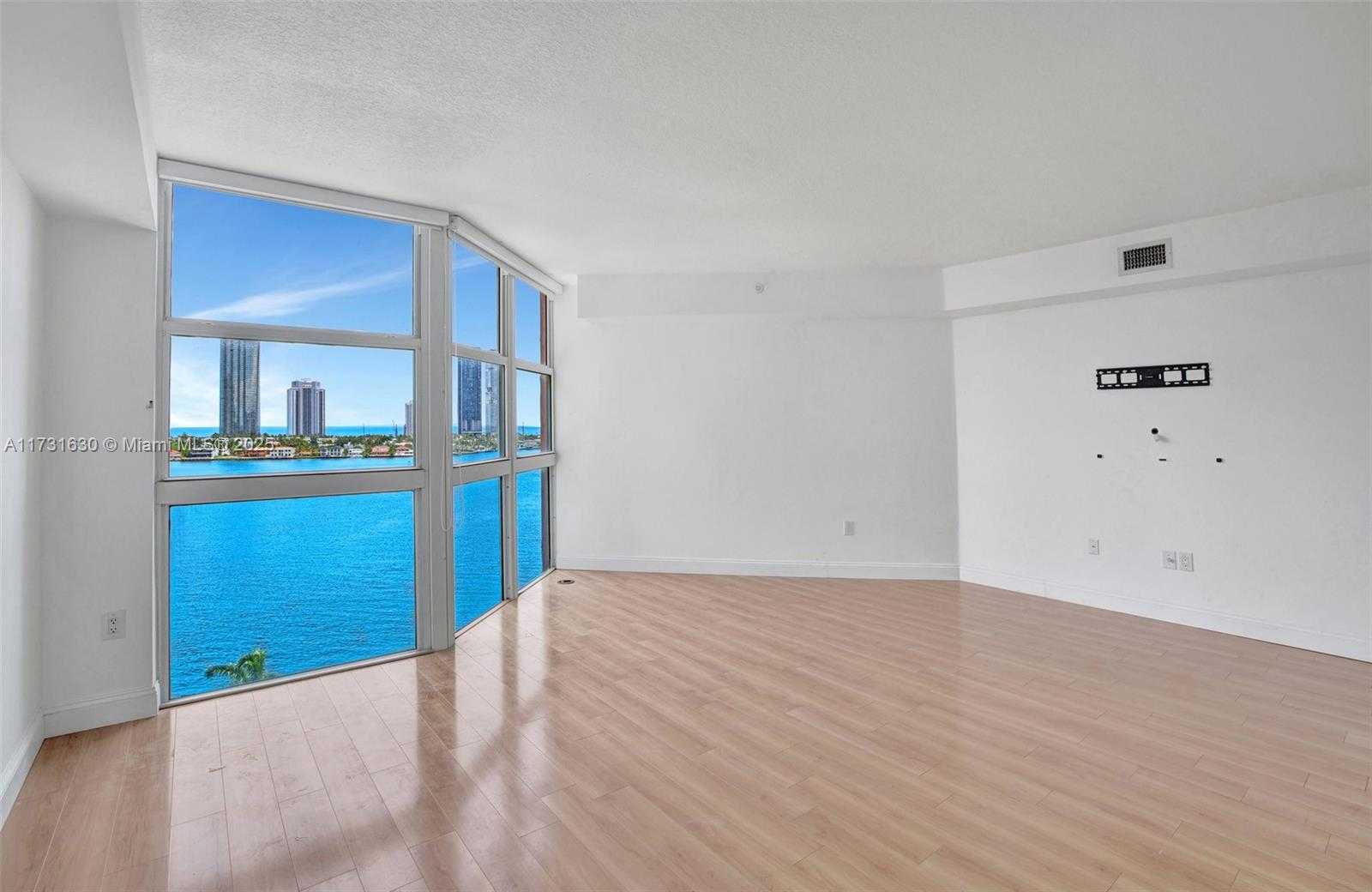 Small Image of 3370 HIDDEN BAY DR #1208, Aventura Number 25