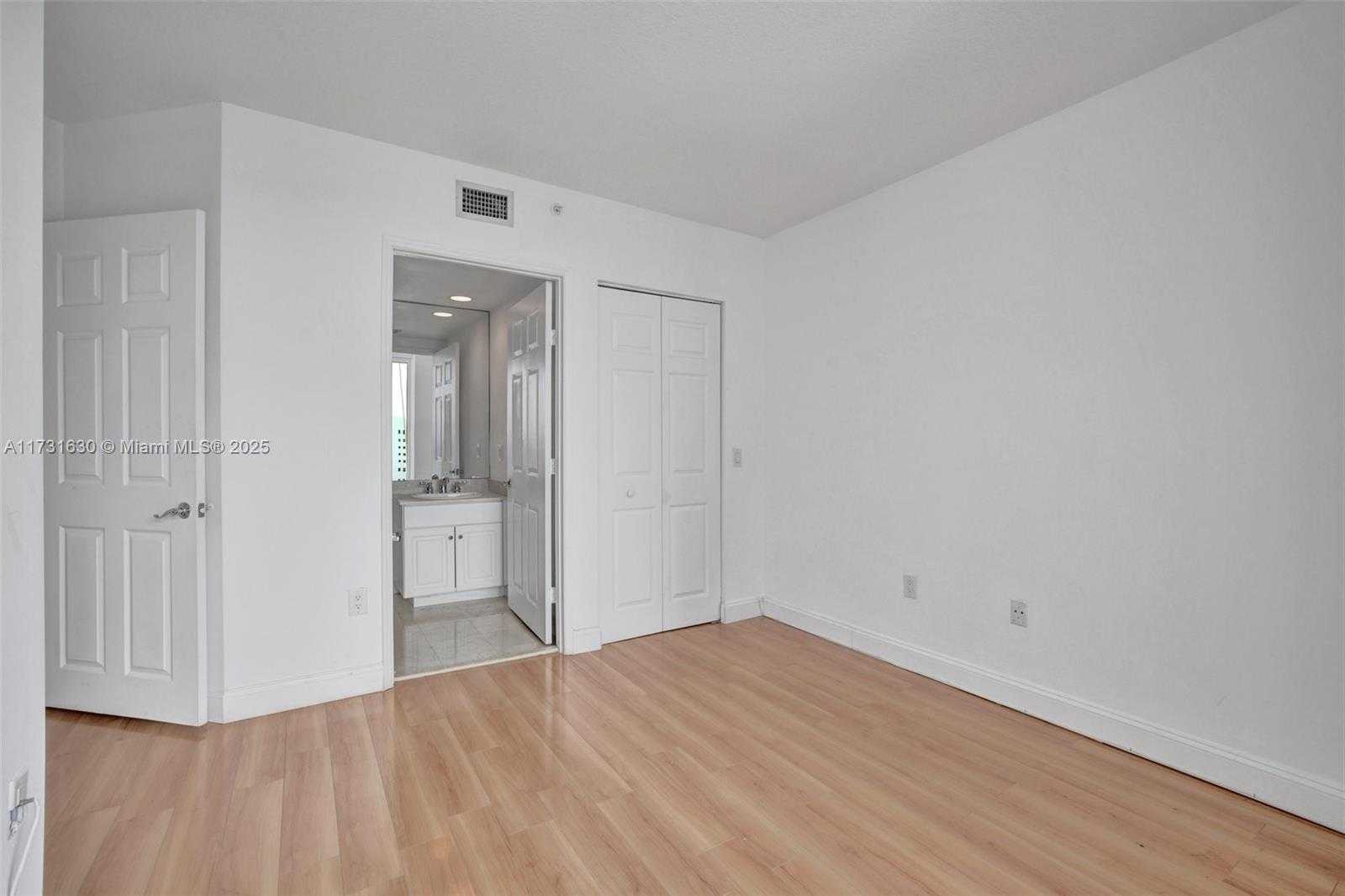 Small Image of 3370 HIDDEN BAY DR #1208, Aventura Number 29