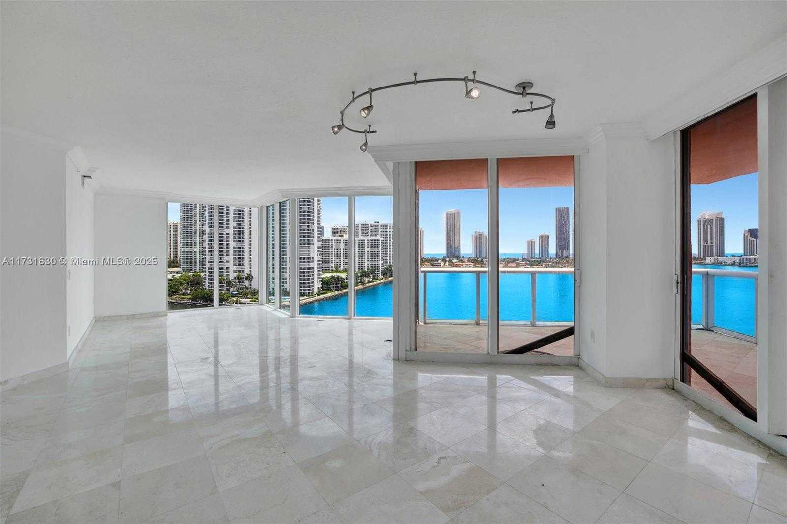 Small Image of 3370 HIDDEN BAY DR #1208, Aventura Number 3