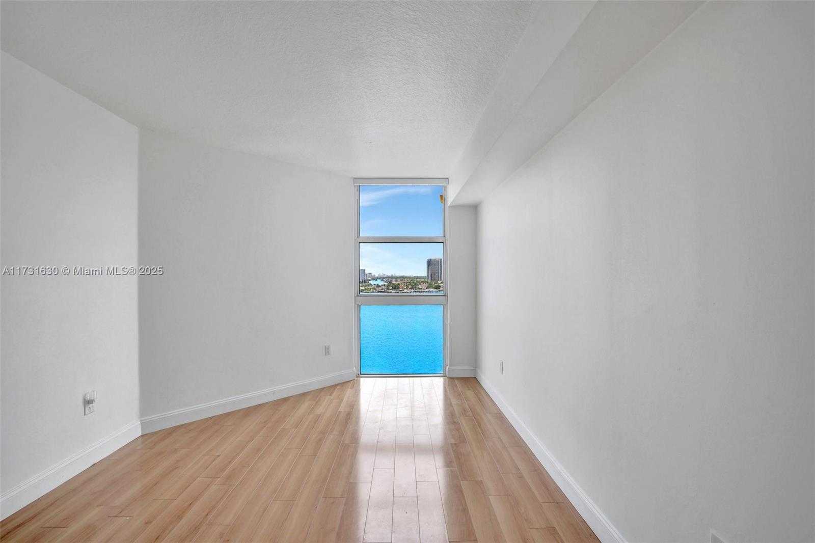 Small Image of 3370 HIDDEN BAY DR #1208, Aventura Number 45