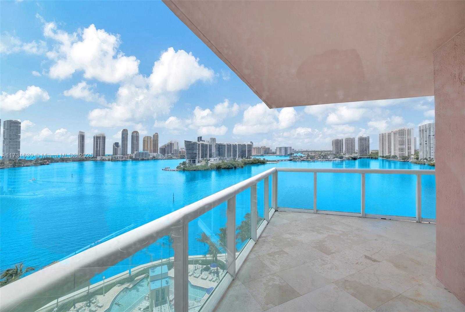Small Image of 3370 HIDDEN BAY DR #1208, Aventura Number 7