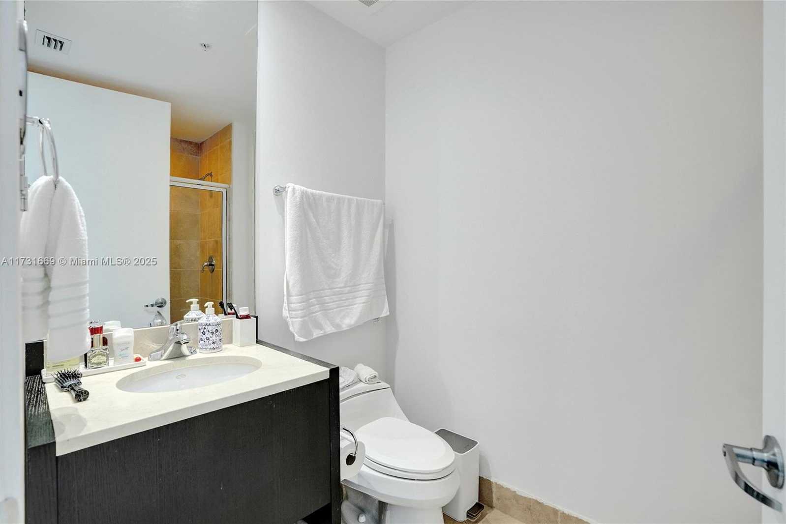 Small Image of 18201 COLLINS AVE #3804, Sunny Isles Beach Number 24
