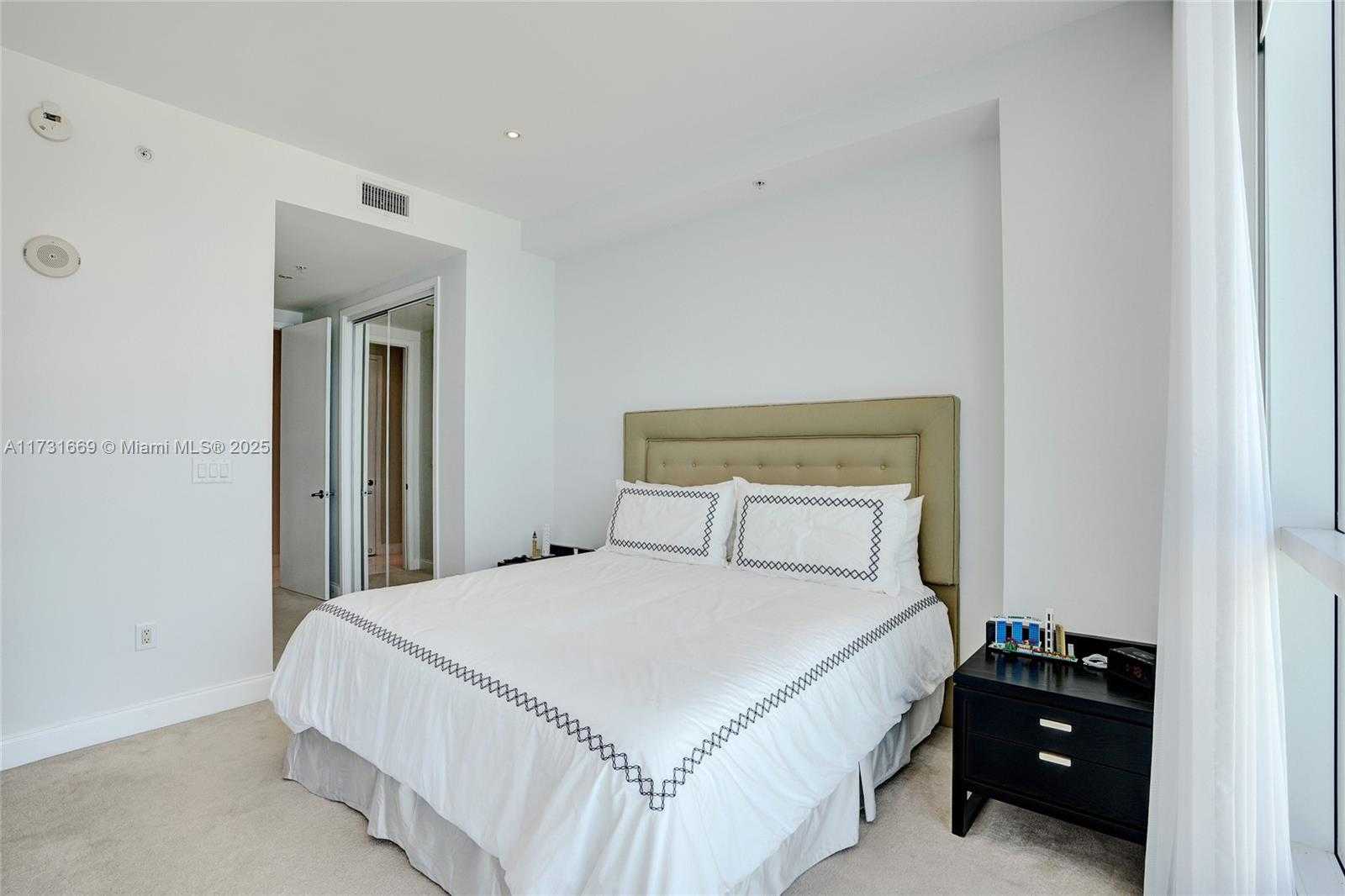Small Image of 18201 COLLINS AVE #3804, Sunny Isles Beach Number 25