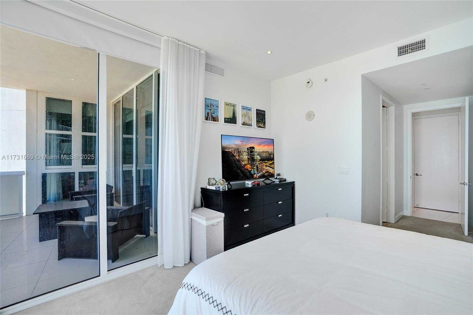Small Image of 18201 COLLINS AVE #3804, Sunny Isles Beach Number 26