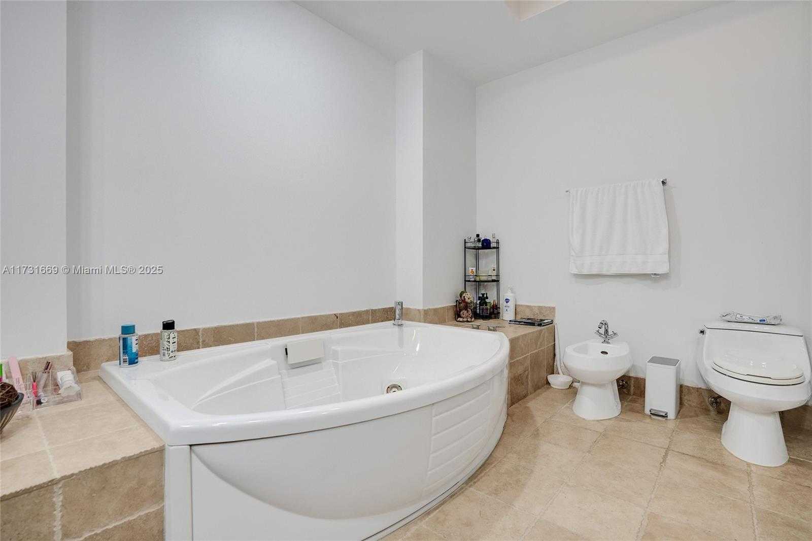 Small Image of 18201 COLLINS AVE #3804, Sunny Isles Beach Number 36