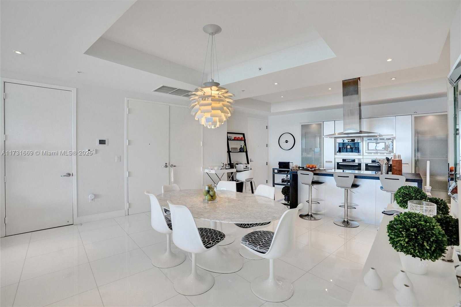 Small Image of 18201 COLLINS AVE #3804, Sunny Isles Beach Number 5