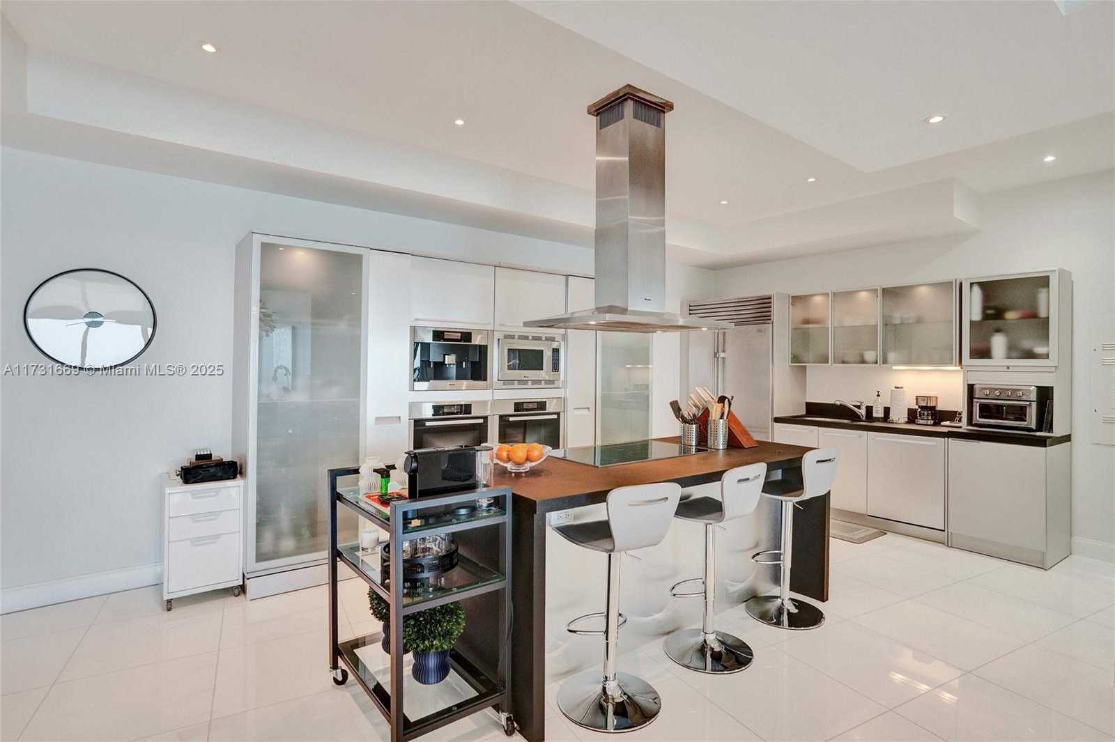 Small Image of 18201 COLLINS AVE #3804, Sunny Isles Beach Number 6