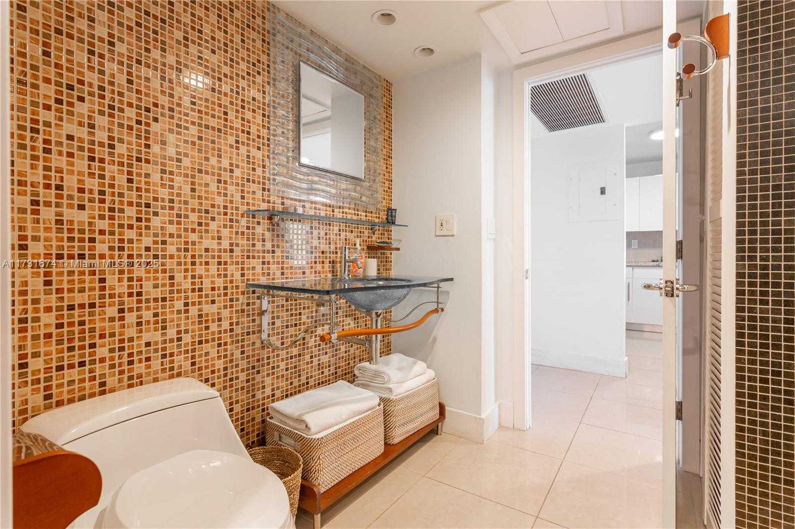 Small Image of 2301 COLLINS AVE #938, Miami Beach Number 18