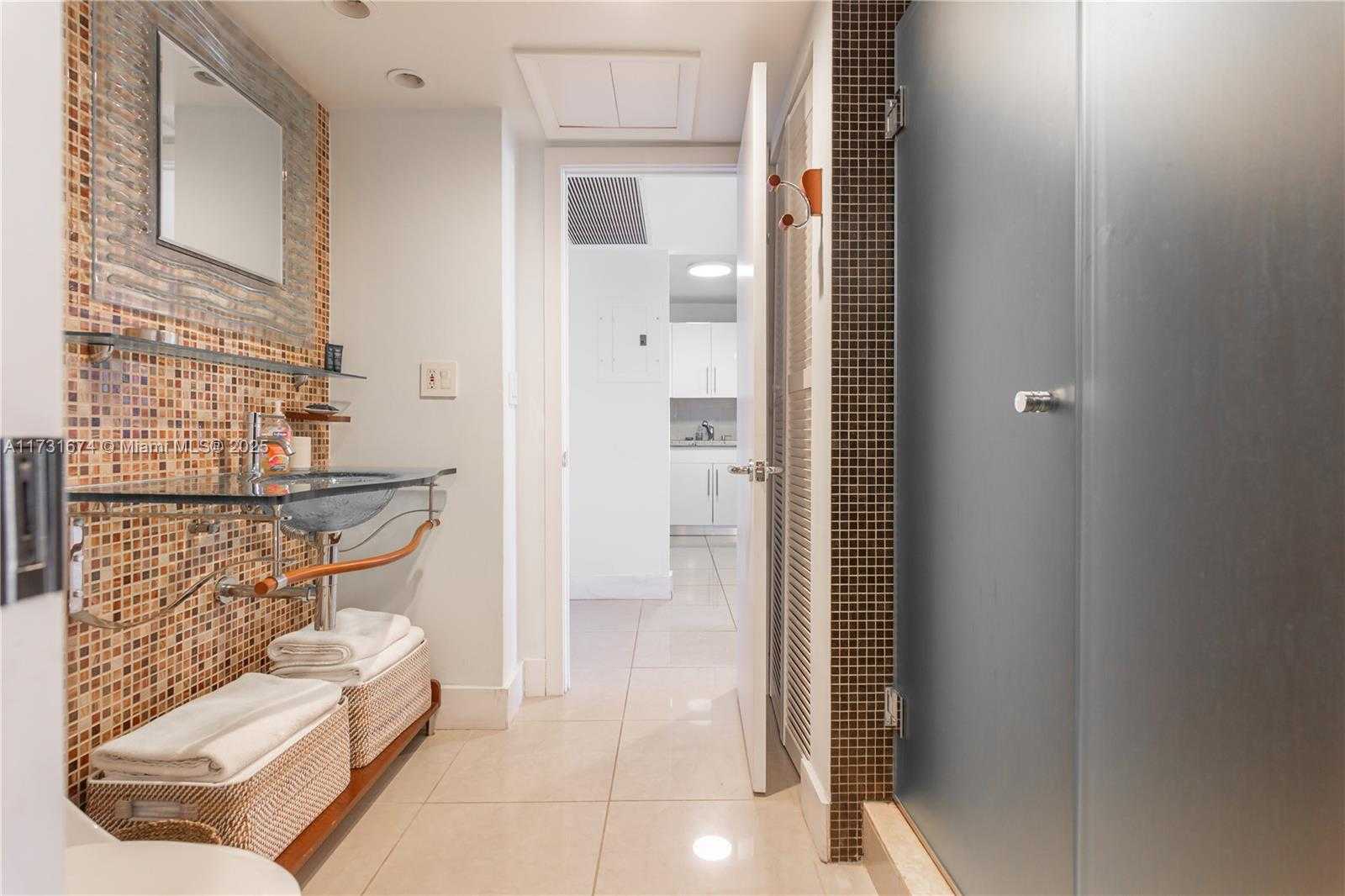 Small Image of 2301 COLLINS AVE #938, Miami Beach Number 19