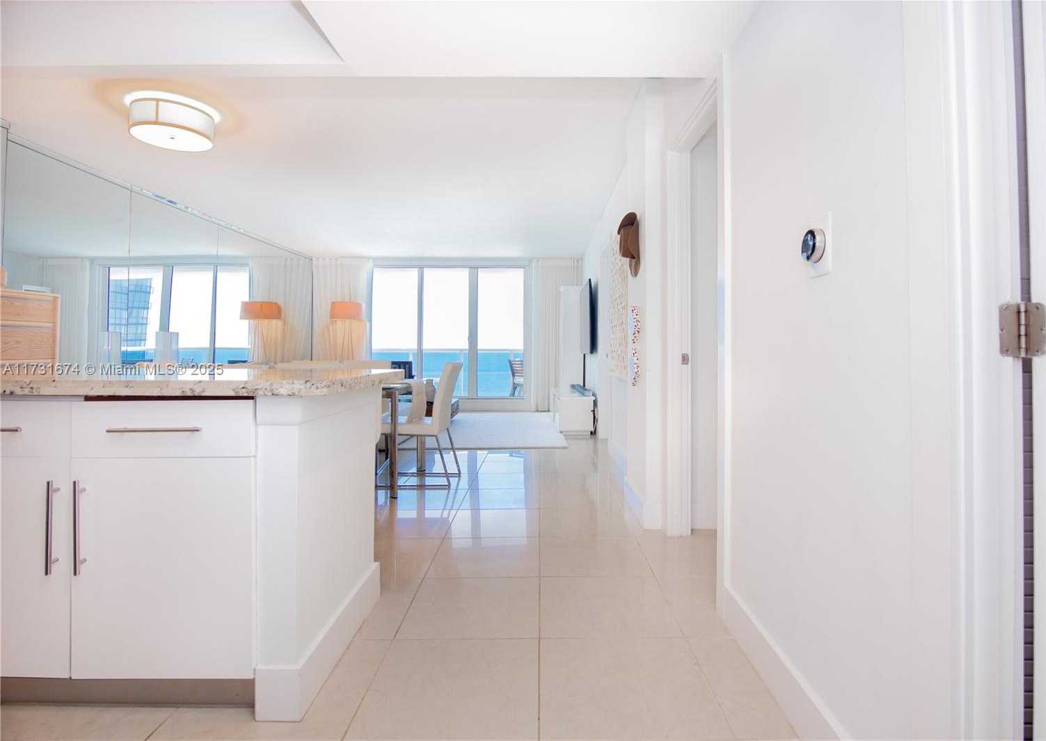 Small Image of 2301 COLLINS AVE #938, Miami Beach Number 2