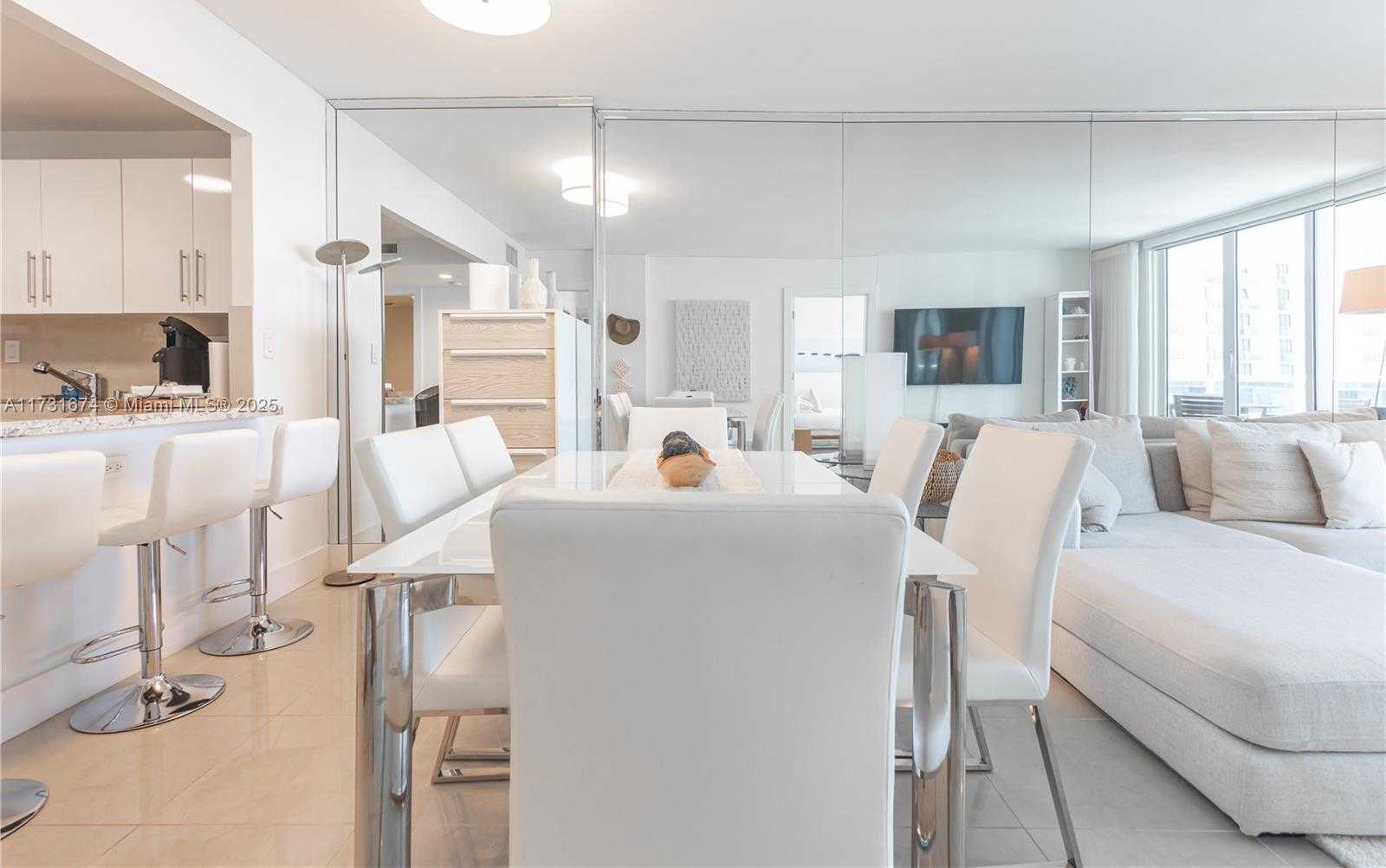 Small Image of 2301 COLLINS AVE #938, Miami Beach Number 29