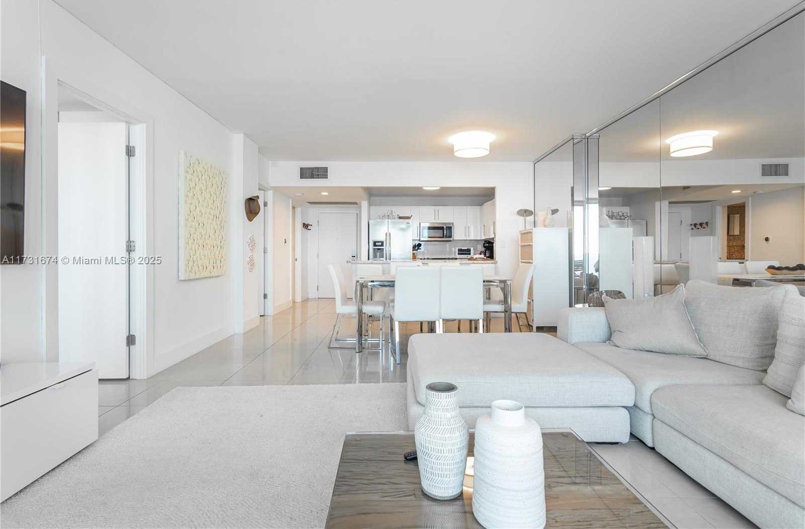 Small Image of 2301 COLLINS AVE #938, Miami Beach Number 6