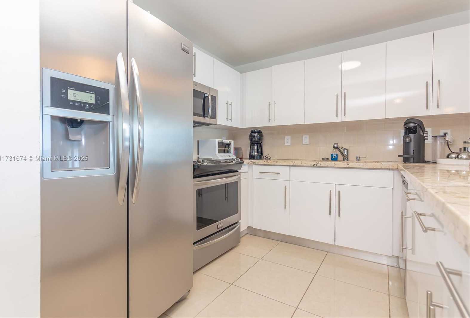 Small Image of 2301 COLLINS AVE #938, Miami Beach Number 7