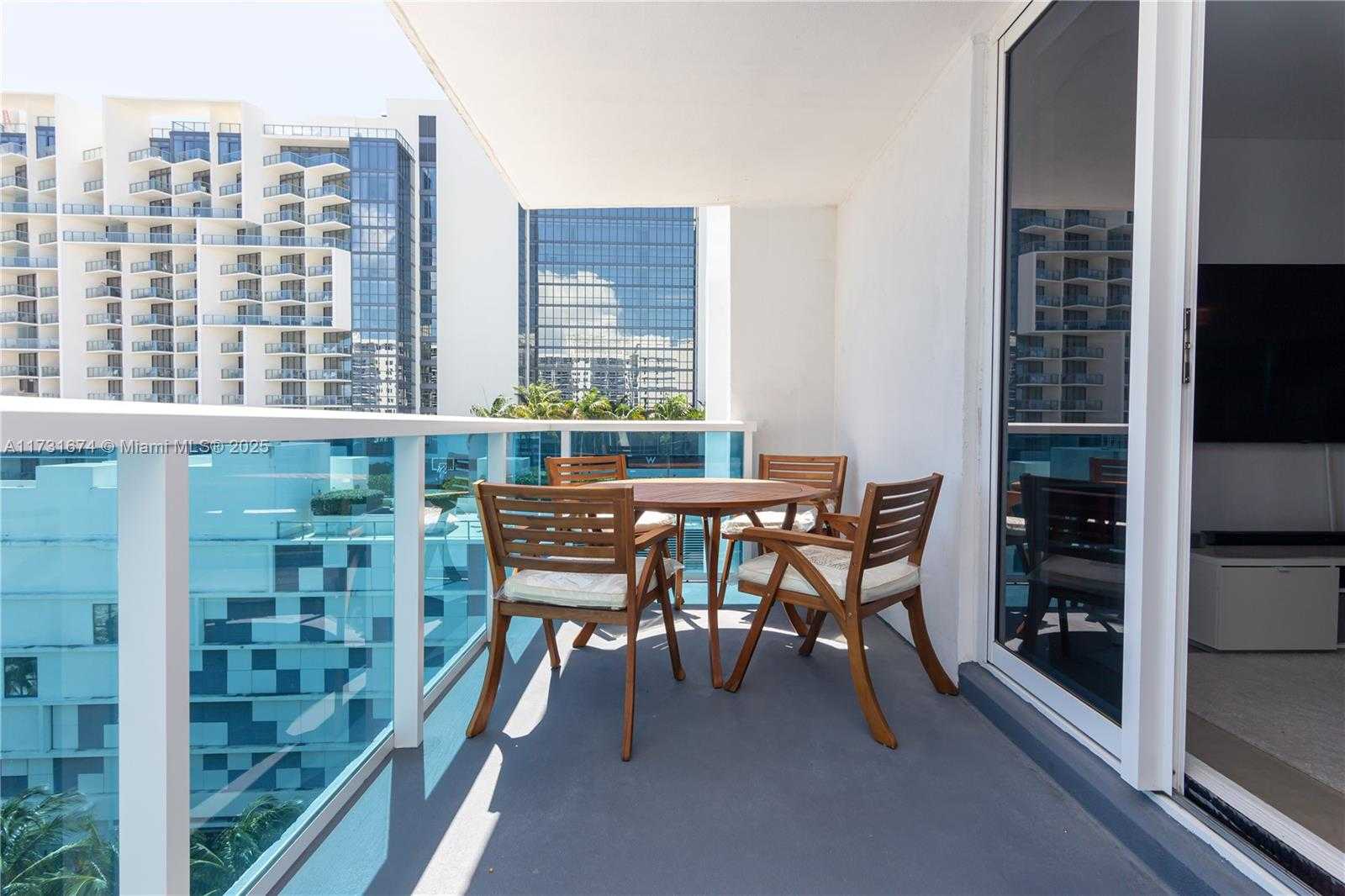 Small Image of 2301 COLLINS AVE #938, Miami Beach Number 8