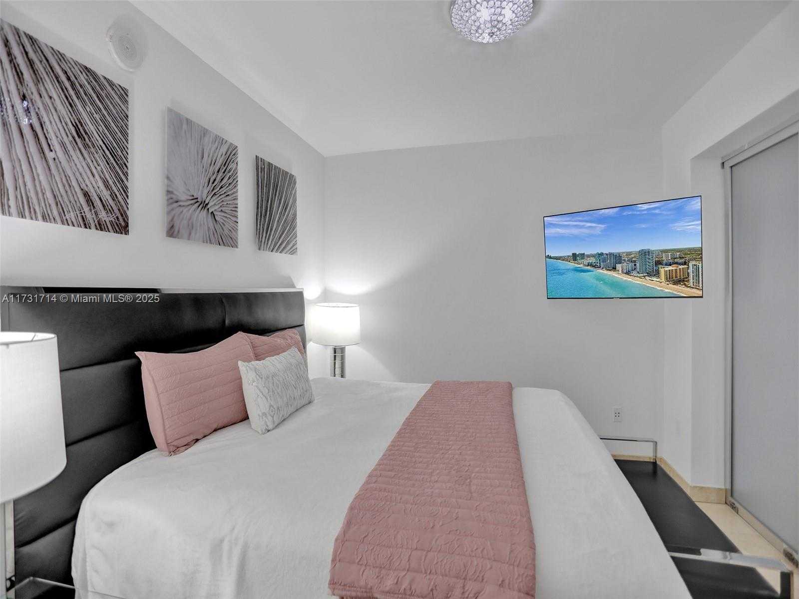 Small Image of 1830 SOUTH OCEAN DR #2205 (Available Sept 1)), Hallandale Beach Number 13