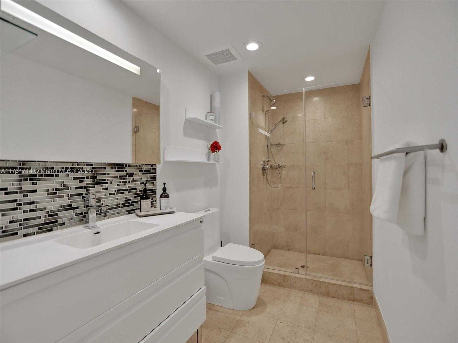 Small Image of 1830 SOUTH OCEAN DR #2205 (Available Sept 1)), Hallandale Beach Number 14