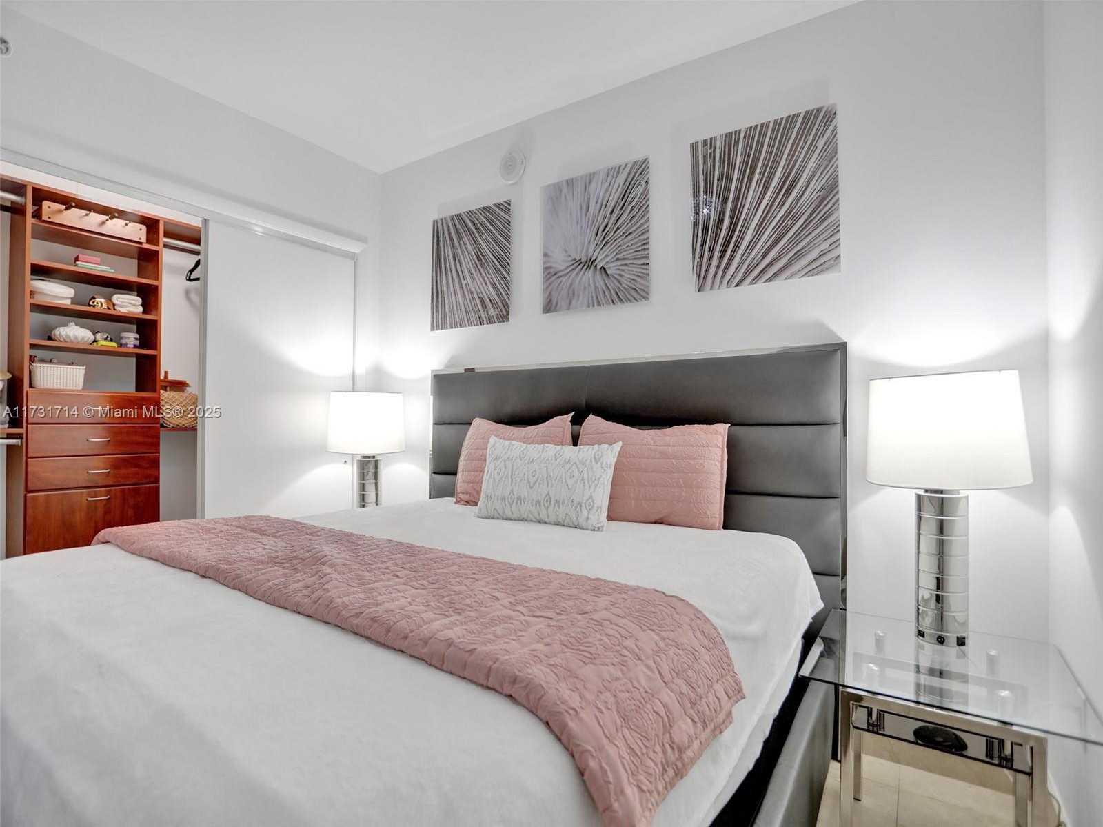 Small Image of 1830 SOUTH OCEAN DR #2205 (Available Sept 1)), Hallandale Beach Number 34