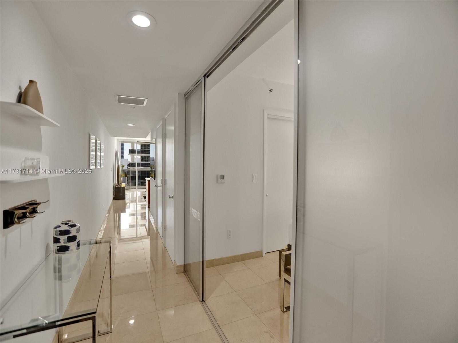 Small Image of 1830 SOUTH OCEAN DR #2205 (Available Sept 1)), Hallandale Beach Number 7