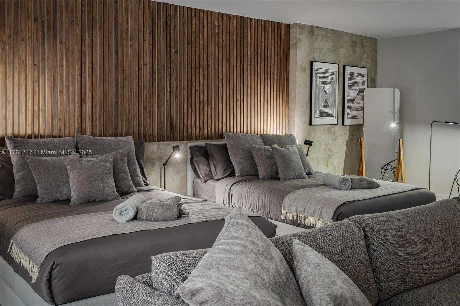 Small Image of 2301 COLLINS AVE #1127, Miami Beach Number 10