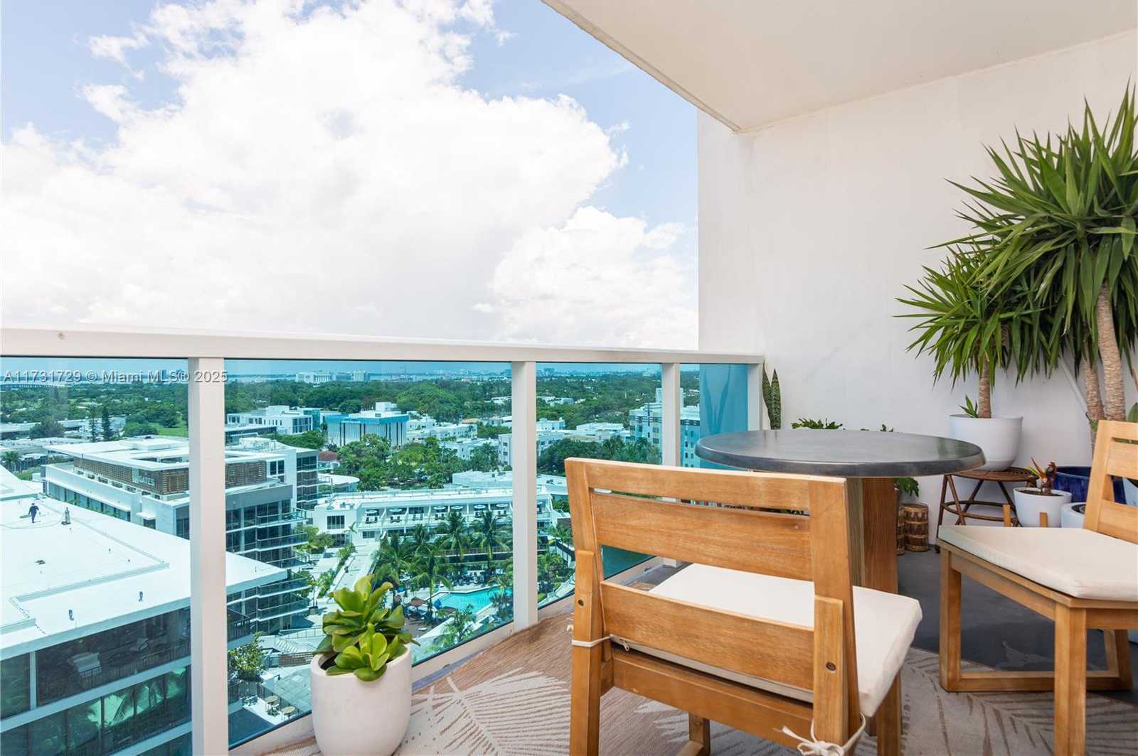 Small Image of 2301 COLLINS AVE #1429, Miami Beach Number 14