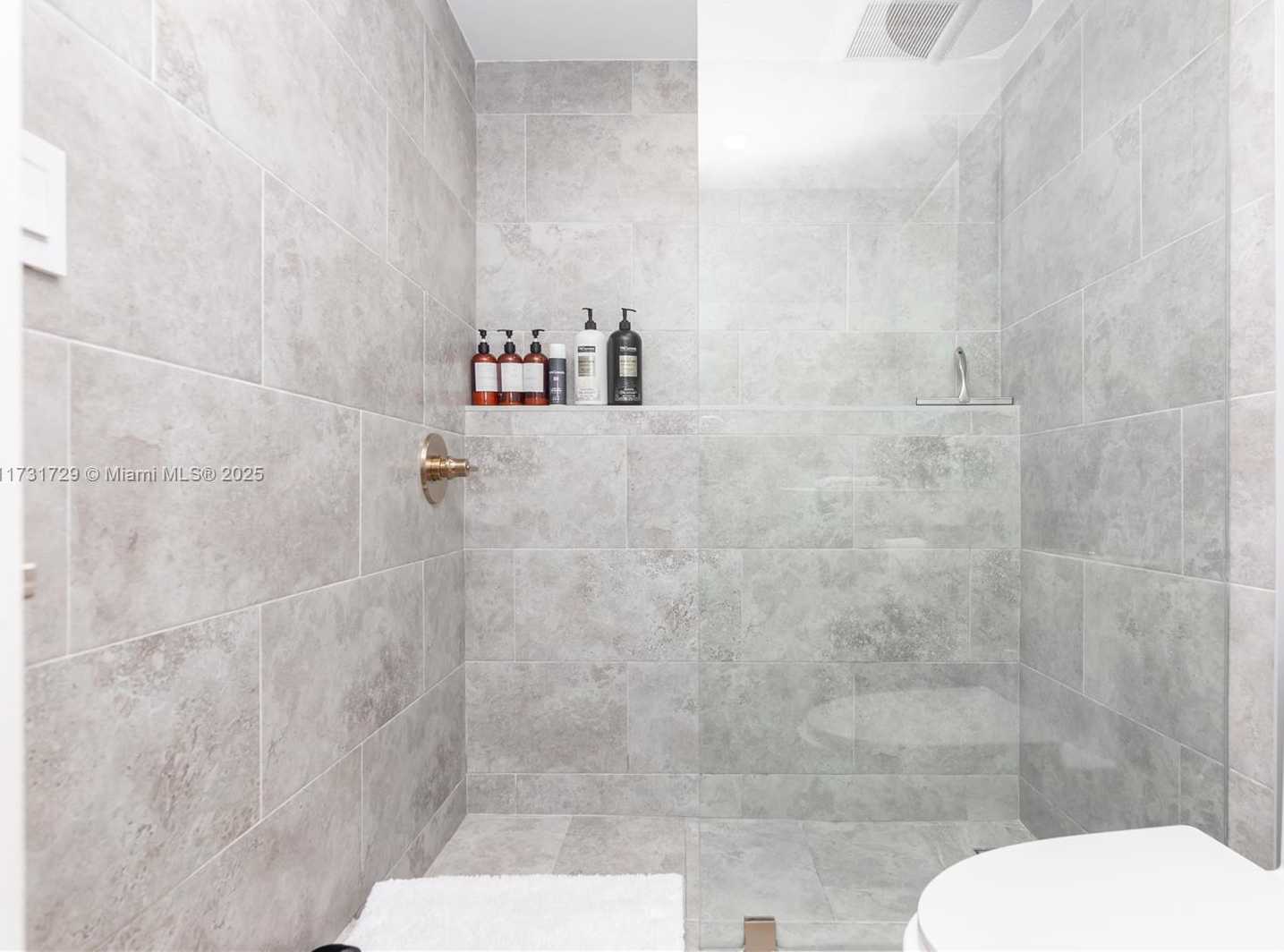Small Image of 2301 COLLINS AVE #1429, Miami Beach Number 21