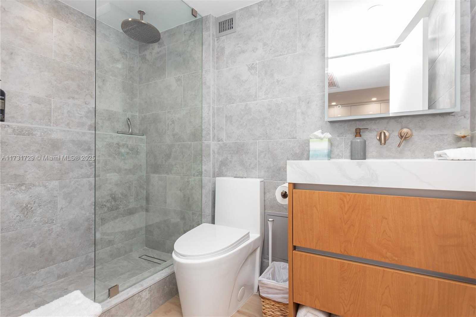 Small Image of 2301 COLLINS AVE #1429, Miami Beach Number 22