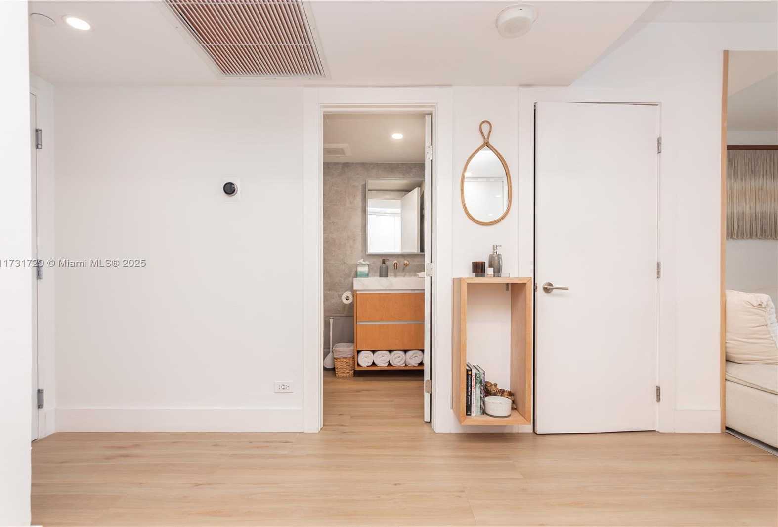 Small Image of 2301 COLLINS AVE #1429, Miami Beach Number 24