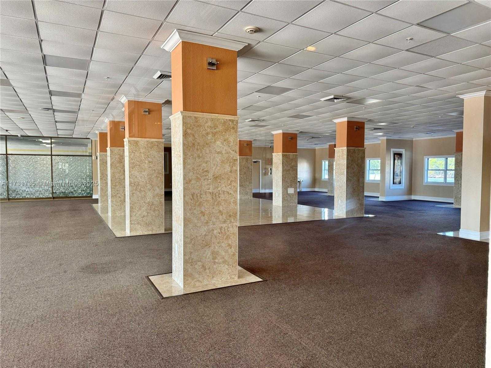 Small Image of 400 KINGS POINT DR #411, Sunny Isles Beach Number 45