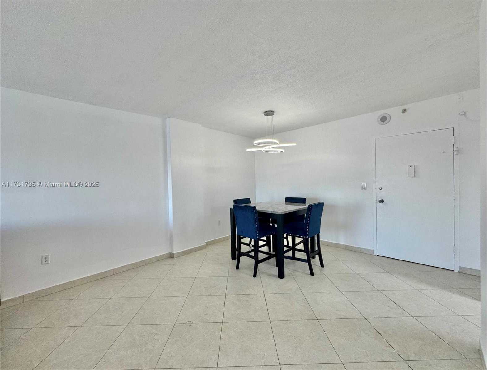 Small Image of 400 KINGS POINT DR #411, Sunny Isles Beach Number 54