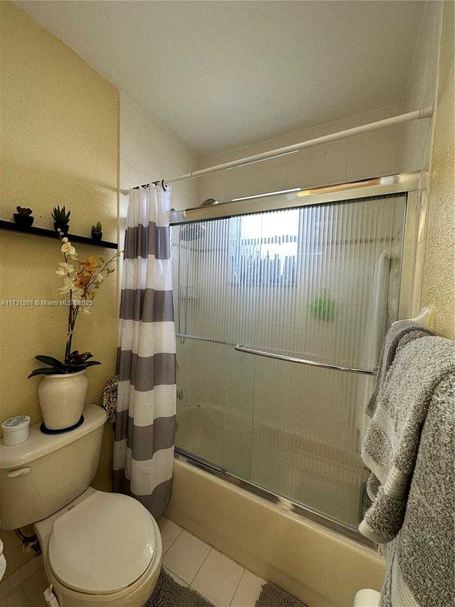 Small Image of 425 EAST 3RD AVE #6, Hialeah Number 19