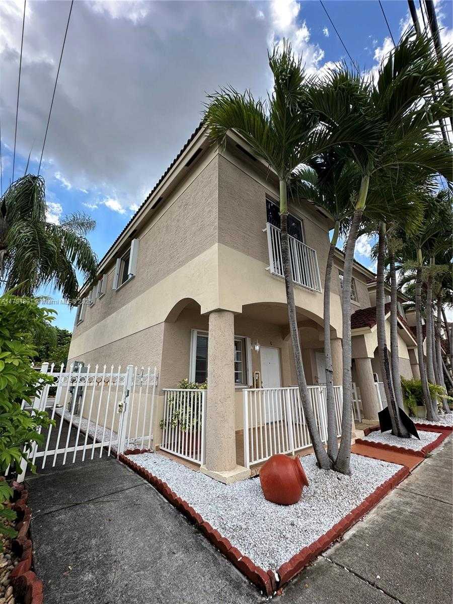 Small Image of 425 EAST 3RD AVE #6, Hialeah Number 2