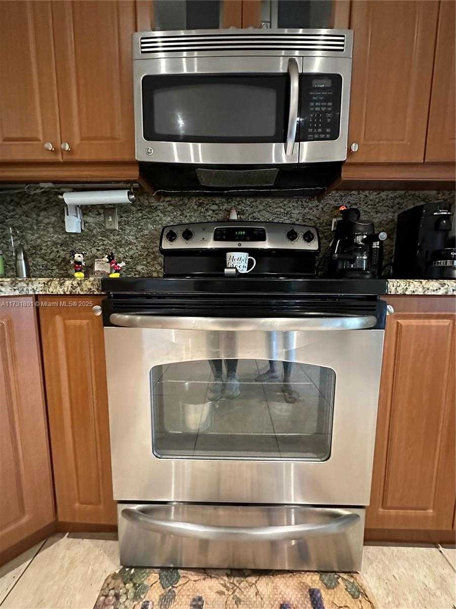 Small Image of 425 EAST 3RD AVE #6, Hialeah Number 5