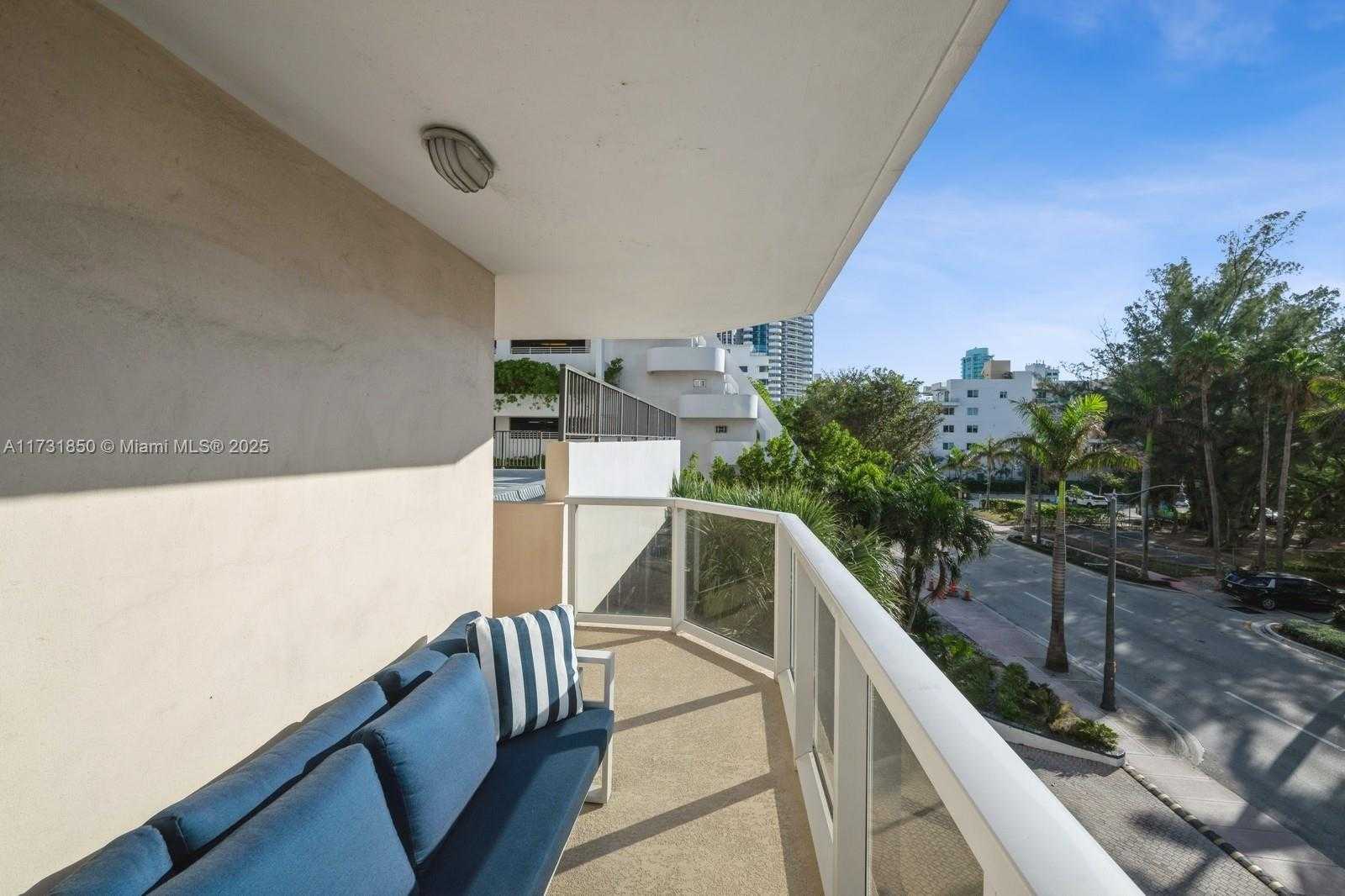 Small Image of 6423 COLLINS AVE #301, Miami Beach Number 22