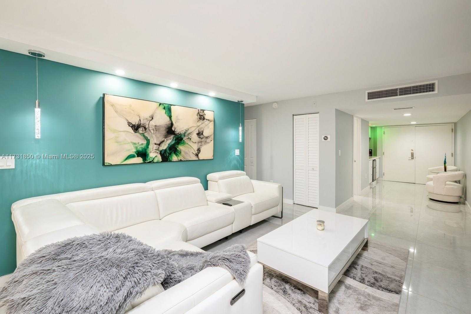 Small Image of 6423 COLLINS AVE #301, Miami Beach Number 7