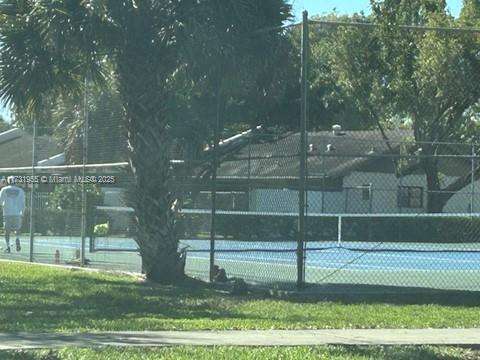 Small Image of 4586 SOUTH WEST 139TH CT #763, Miami Number 40