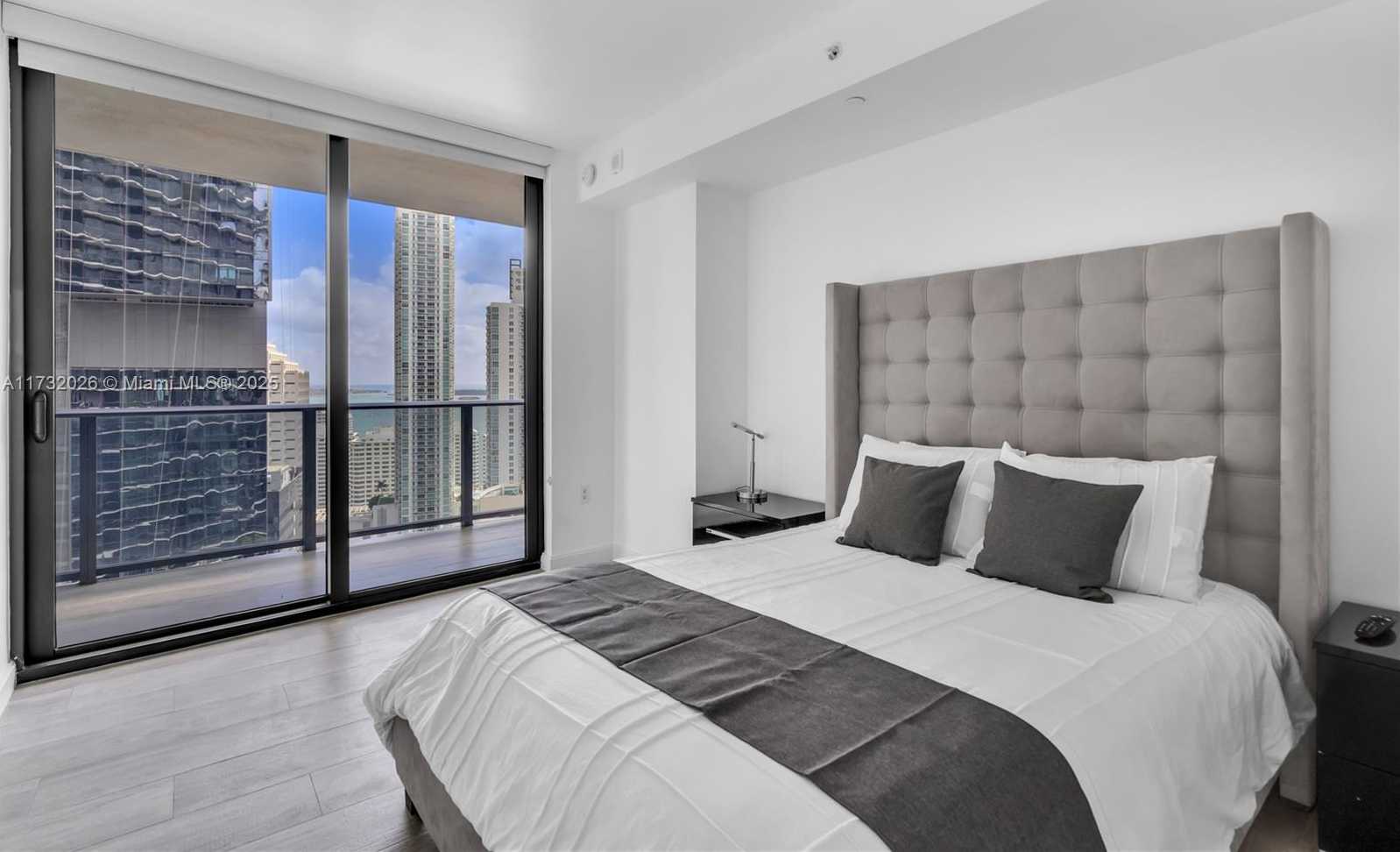 Small Image of 45 SOUTH WEST 9TH ST #2801, Miami Number 13