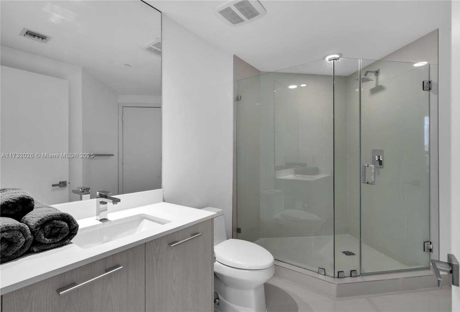Small Image of 45 SOUTH WEST 9TH ST #2801, Miami Number 19