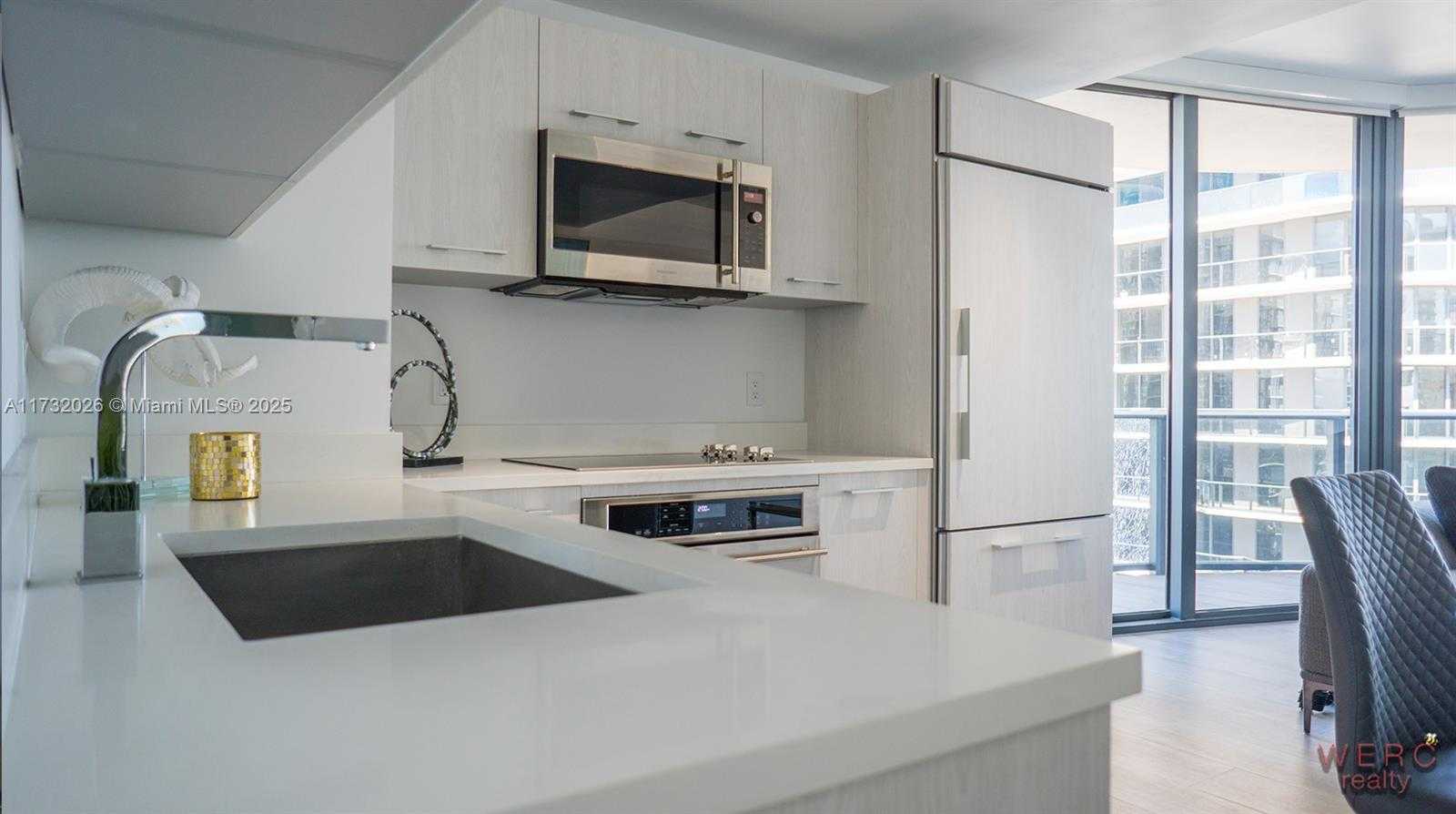 Small Image of 45 SOUTH WEST 9TH ST #2801, Miami Number 3