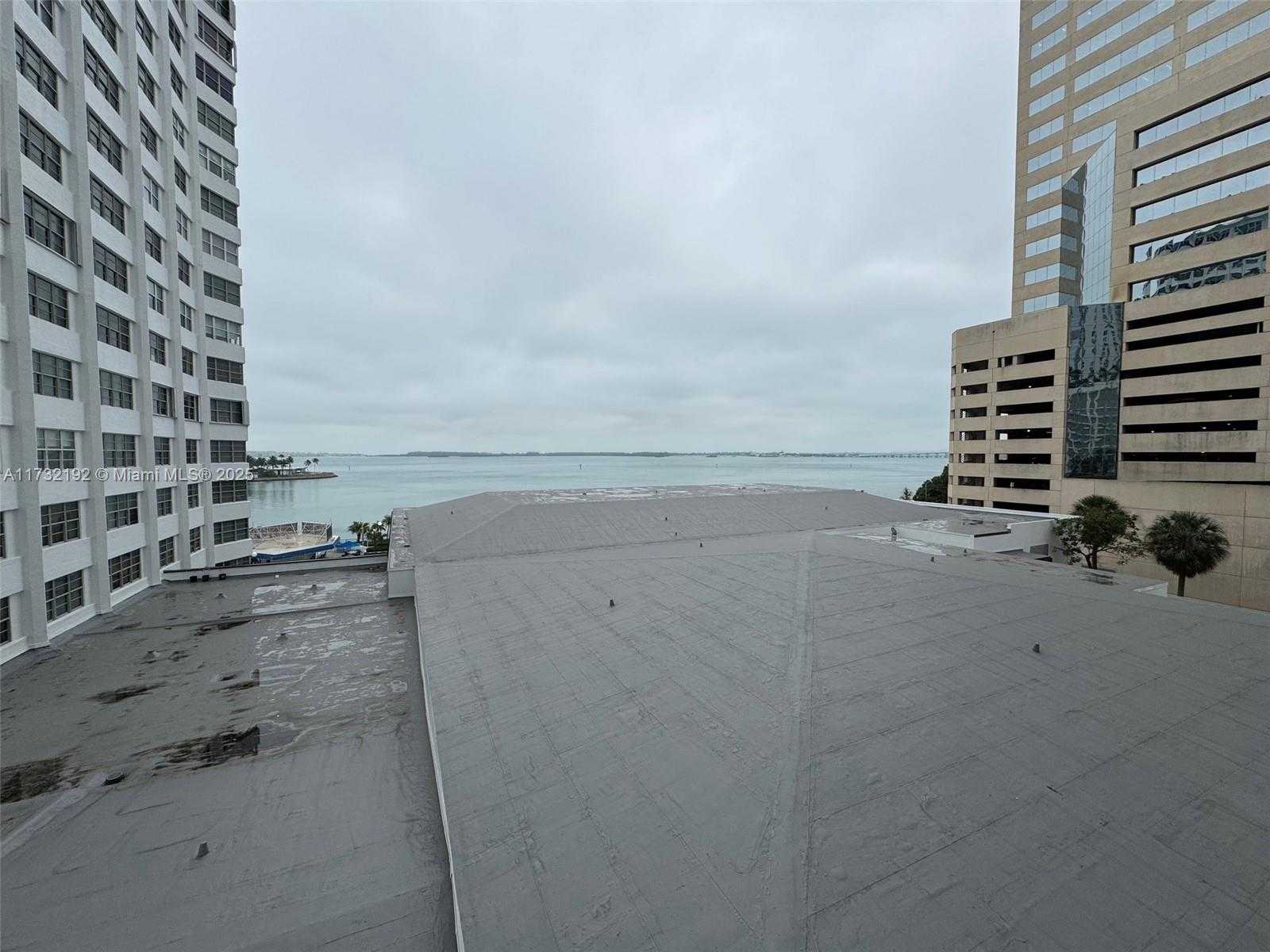 Small Image of 999 BRICKELL BAY DR #504, Miami Number 18