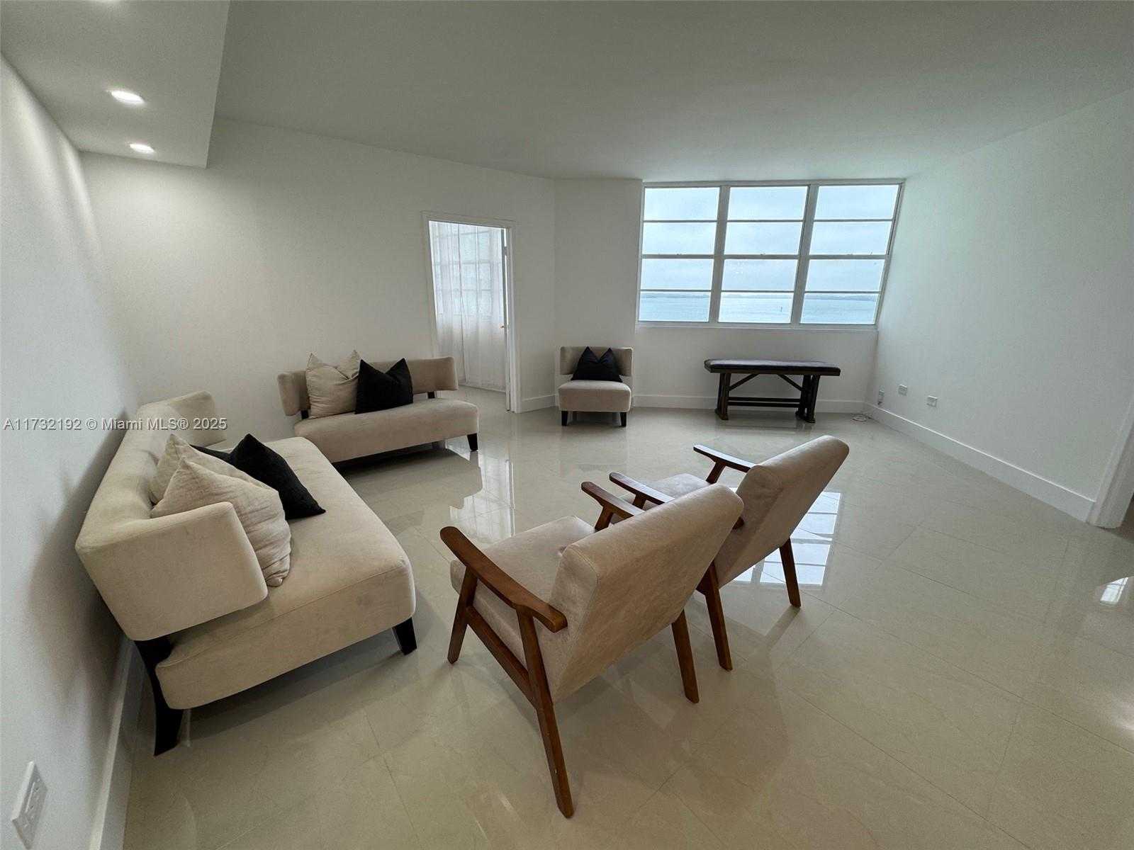 Small Image of 999 BRICKELL BAY DR #504, Miami Number 7