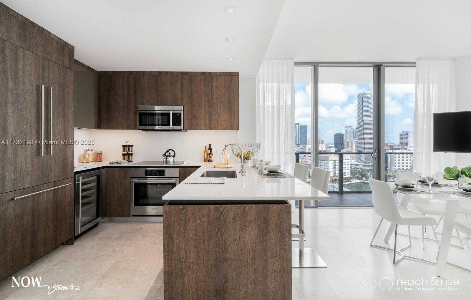 Small Image of 88 SOUTH WEST 7TH ST #1411, Miami Number 3