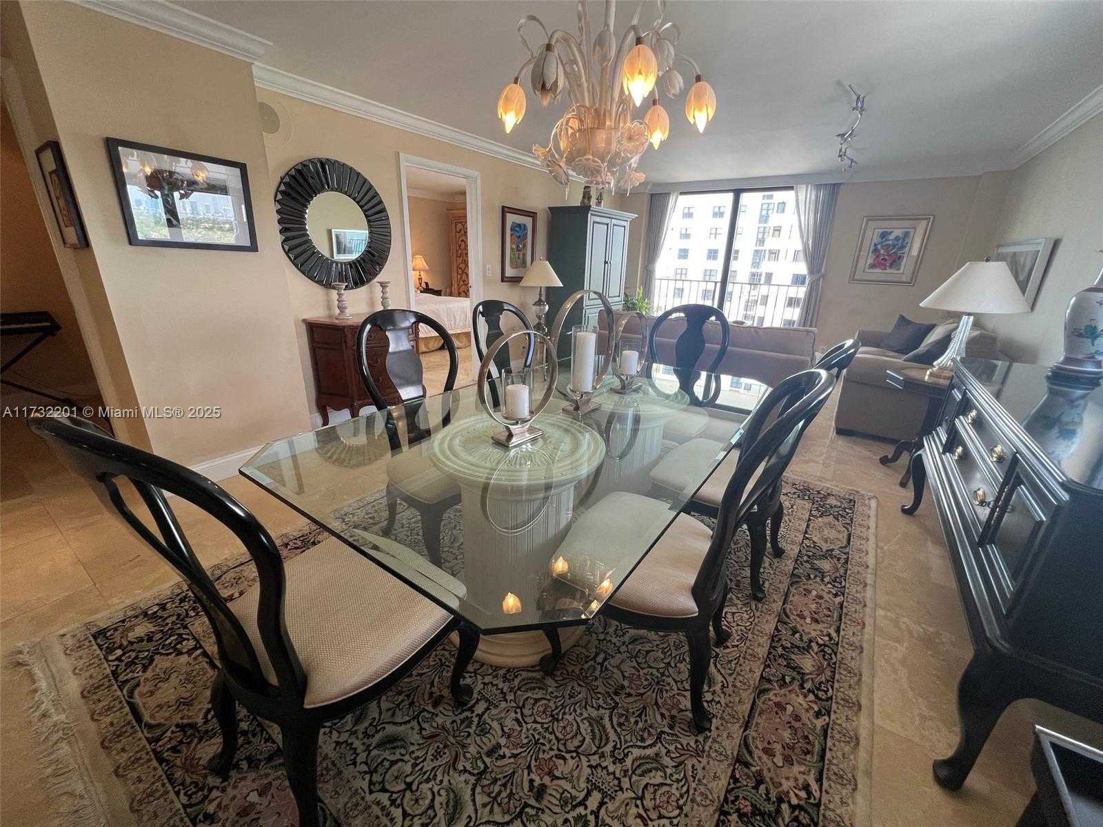 Small Image of 2625 COLLINS AVE #1601, Miami Beach Number 14