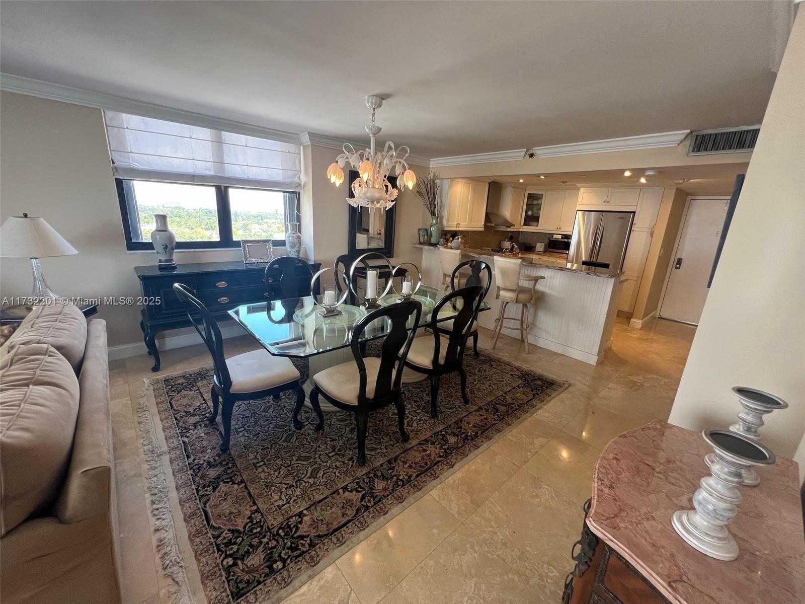 Small Image of 2625 COLLINS AVE #1601, Miami Beach Number 17