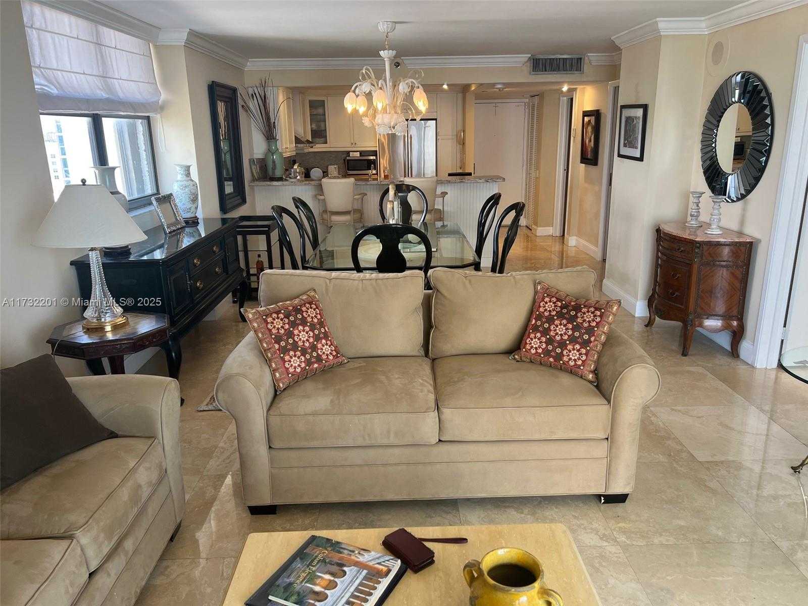 Small Image of 2625 COLLINS AVE #1601, Miami Beach Number 21
