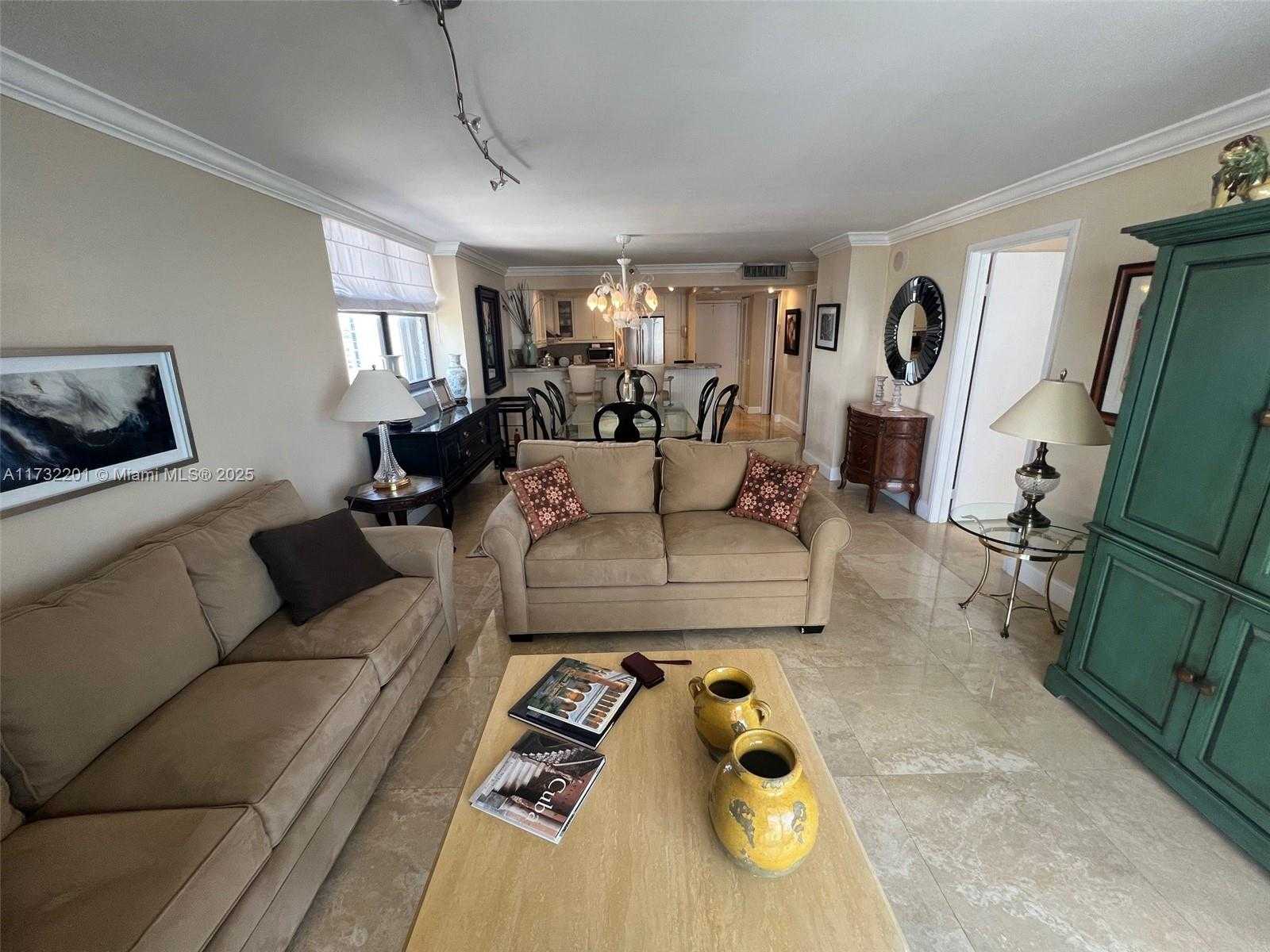 Small Image of 2625 COLLINS AVE #1601, Miami Beach Number 22